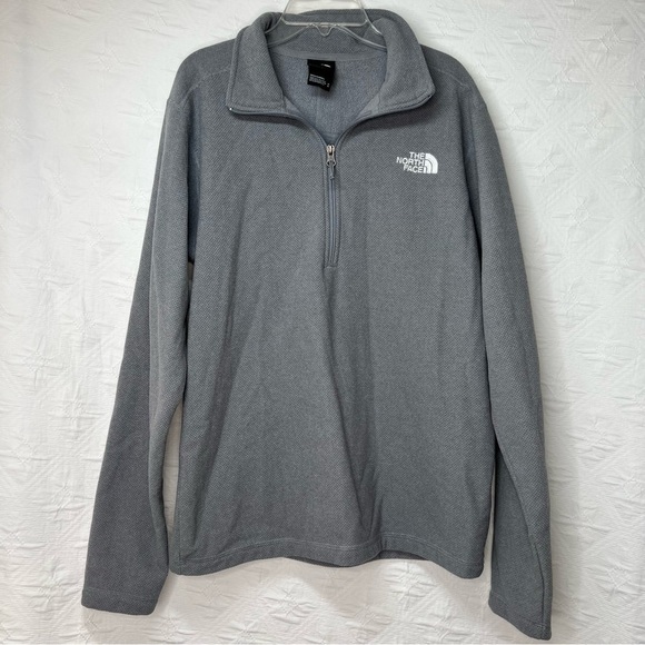 The North Face Man’s  Sweater Quarter-Zip
Long Sleeve Pullover Jacket - Picture 1 of 7